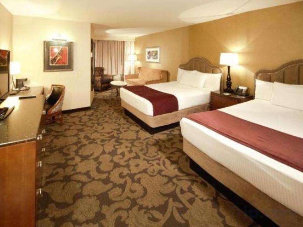 Orleans And Casino Resort 3*