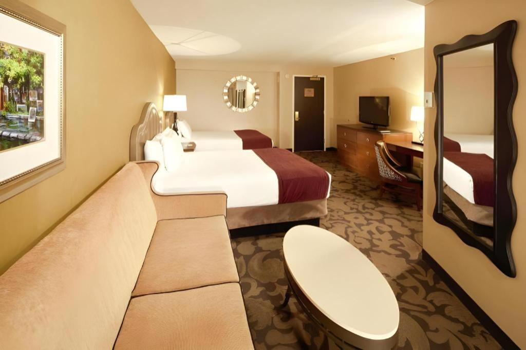 Orleans And Casino 3*